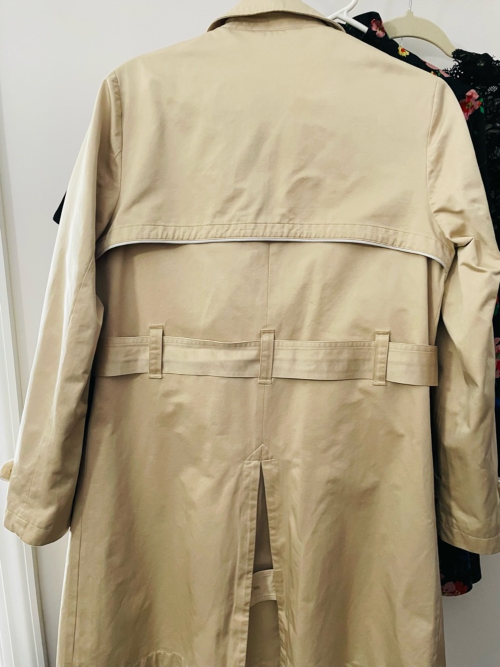 Sz 6 - Vineyard Vines Beige Double-Breasted Trench Coat - Picture 3 of 5